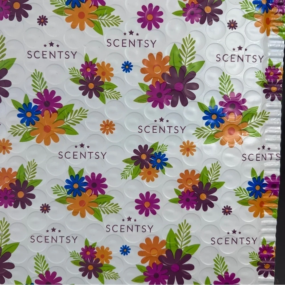 NEW Scentsy Bubble Mailer Envelope Floral - Packages of 25.